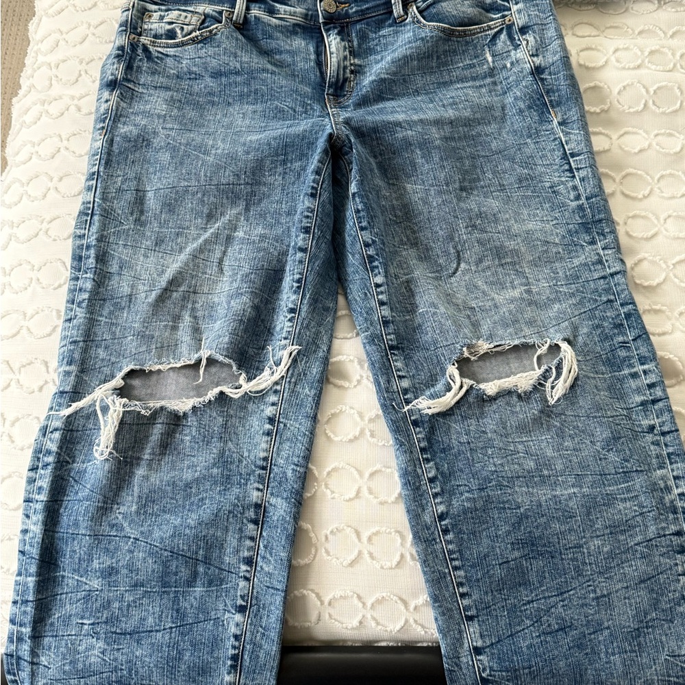 Women’s Distressed Blue Denim Jeans